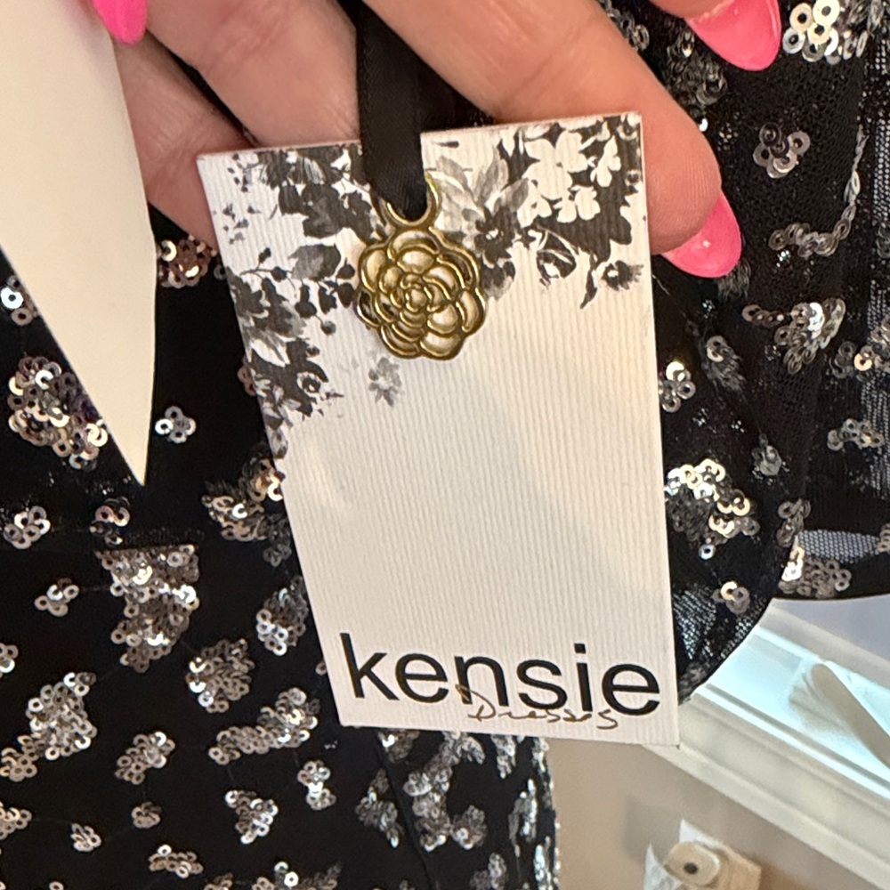 Kensie Black and White Floral Midi Dress - Picture 2 of 6